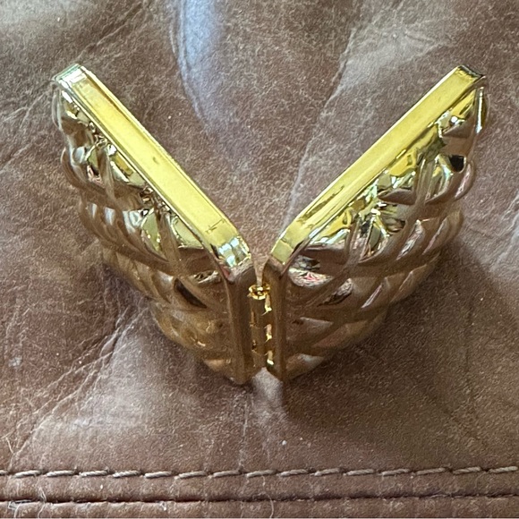 Mirror - Picture 3 of 6